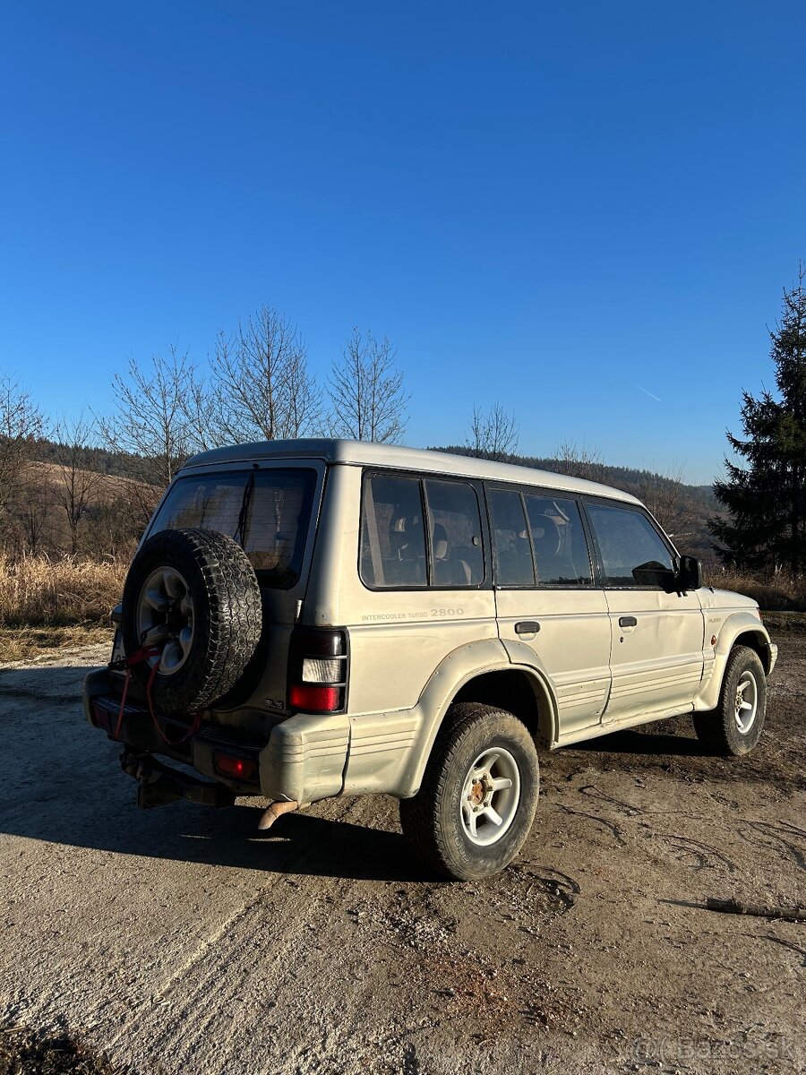 Rozpredam Pajero 2 - 2