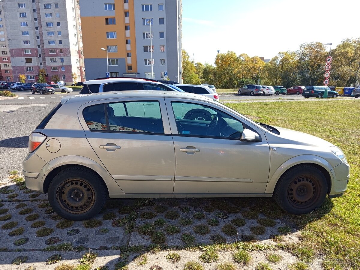 Opel Astra - 2