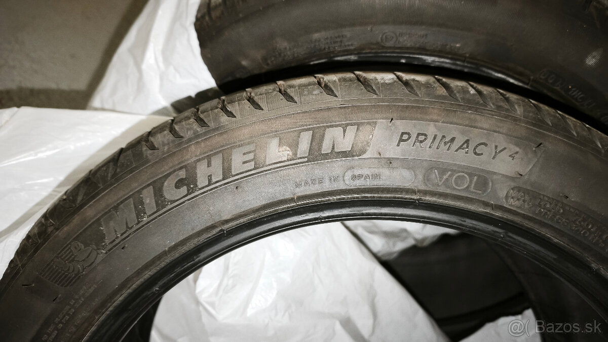 Michelin Primacy 4 235/45 R18 98W DOT2925 letné pneu - 2