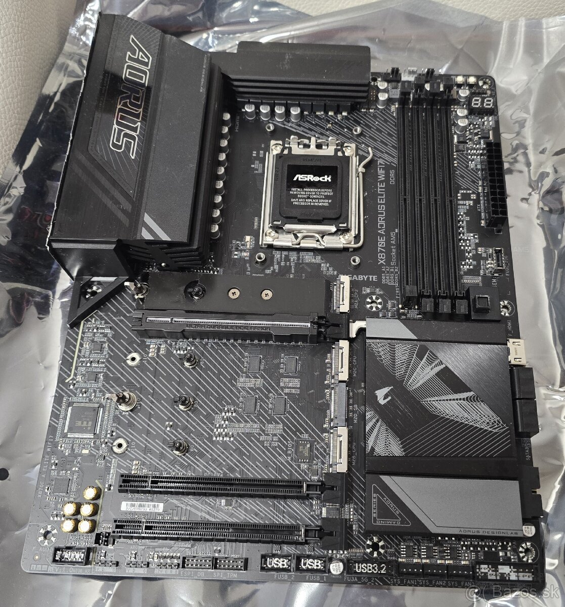 Gigabyte Aorus Elite Wifi X870E - 2