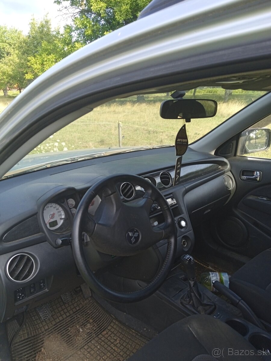 Mitsubishi Outlander 4wd lpg - 2