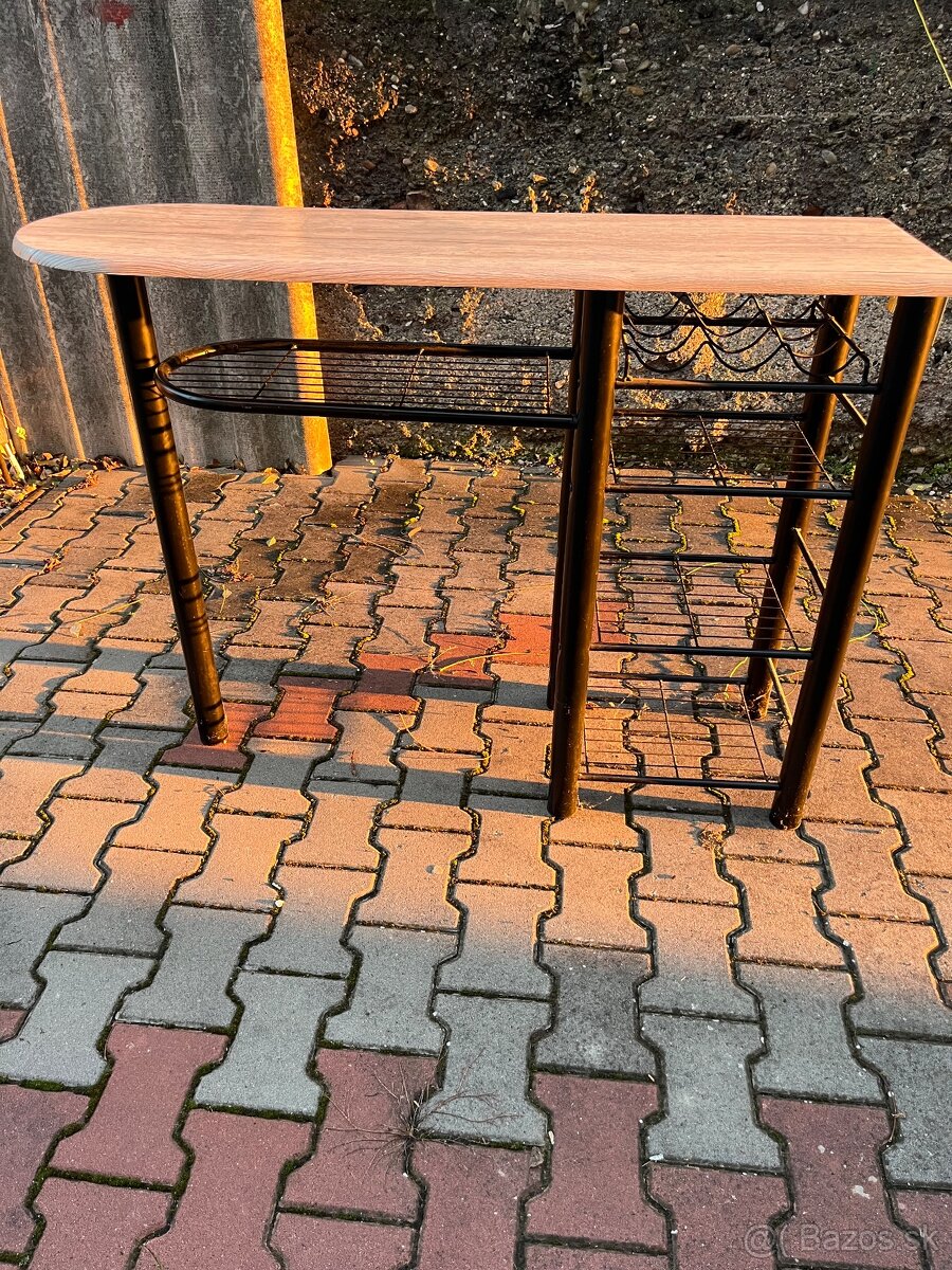 Predám barový stolík so 2 stoličkami. - 2