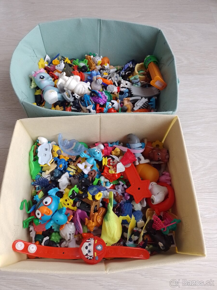 Kinder hračky - 2