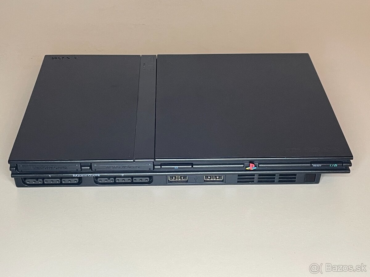 PS2 Slim SPCH 70004 + 5 hier + ovládač + memory card - 2