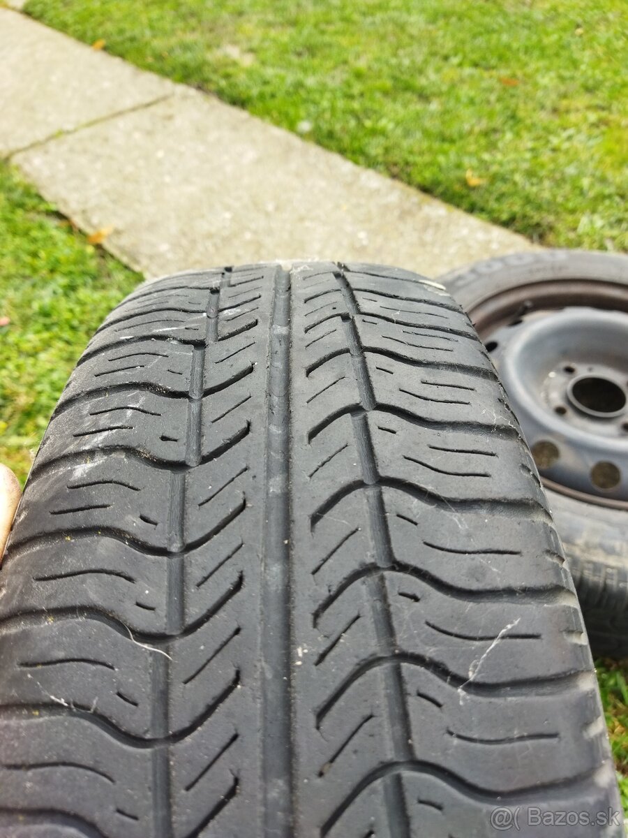 Plechové disky 4x108 r14, letné pneu pirelli - 2