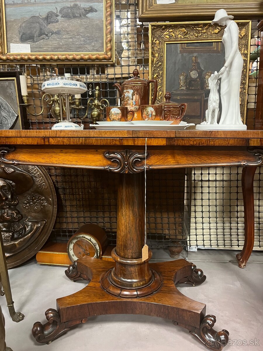 Konzolový stolík - 2