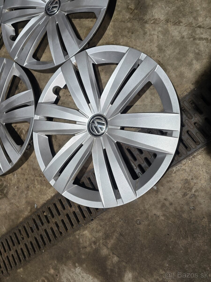 Puklice Volkswagen 16" - 2