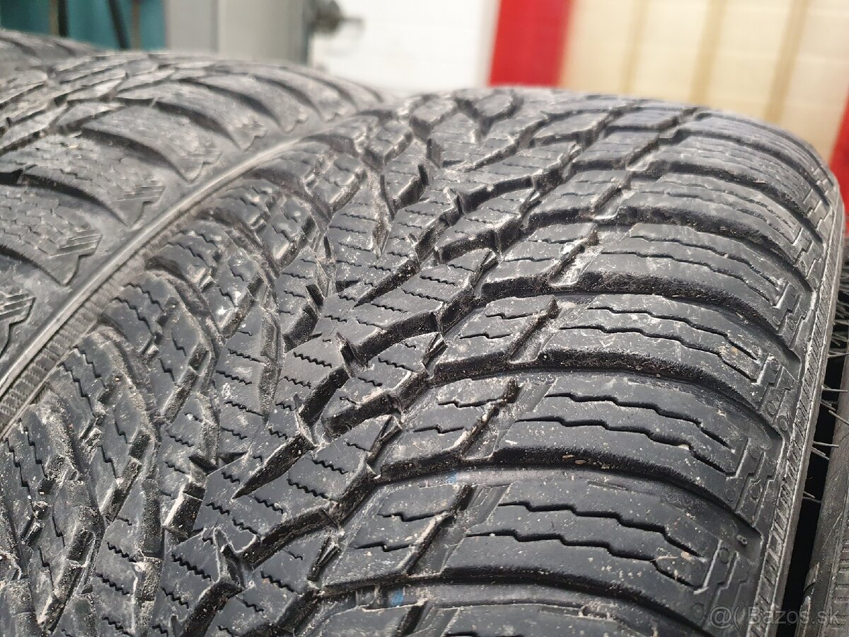 195/50R16 nokian snowproof - 2