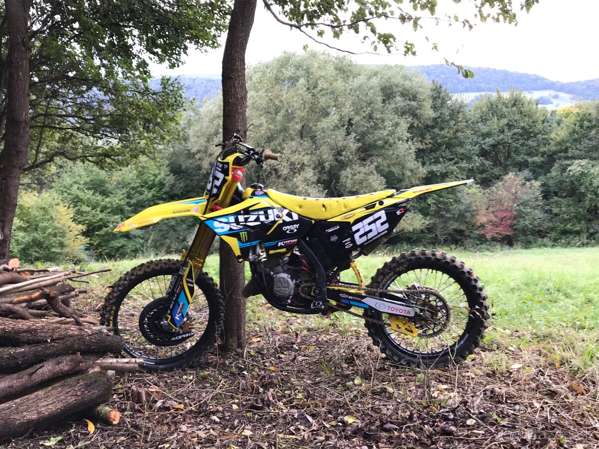 SUZUKI RM 125 2004 - 2