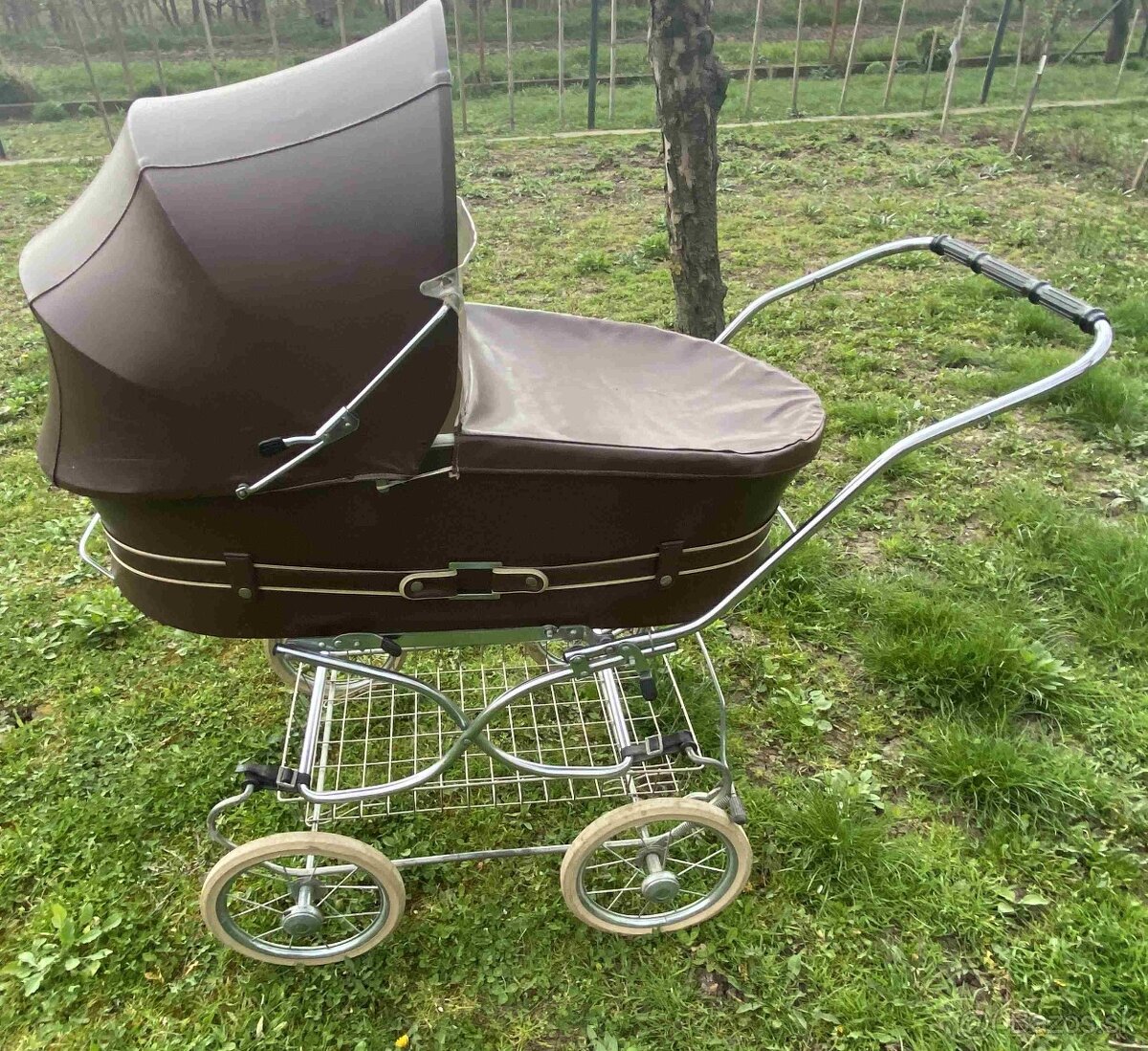Retro kočík v super stave - 2