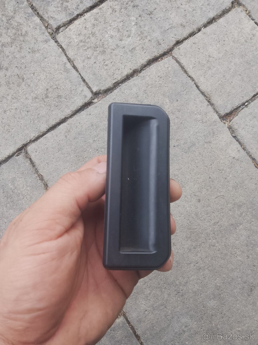 Madlo 5tych dverí Octavia 3 ,Superb 3 - 2