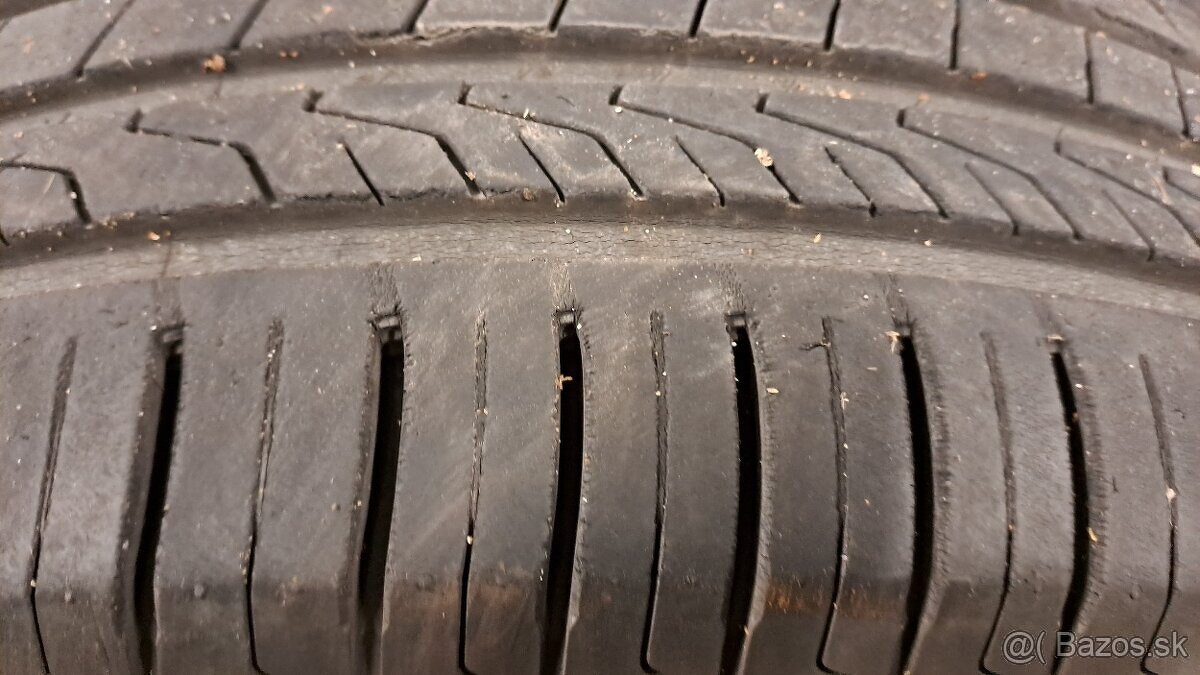 Predám 4ks jazdené letné 195/65r15-91H Hankook - 2