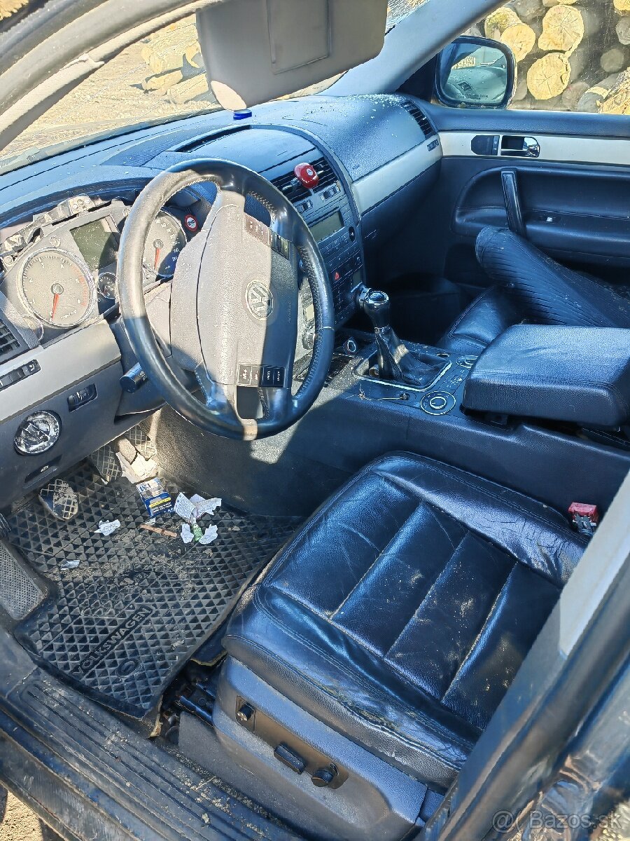 VW Touareg 2.5 tdi - 2