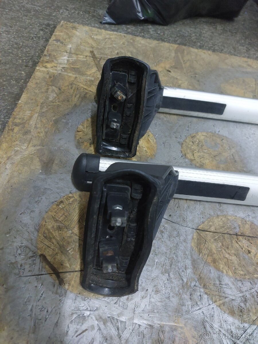 Strešné nosiče / priečniky Ford Focus MK2 - 2