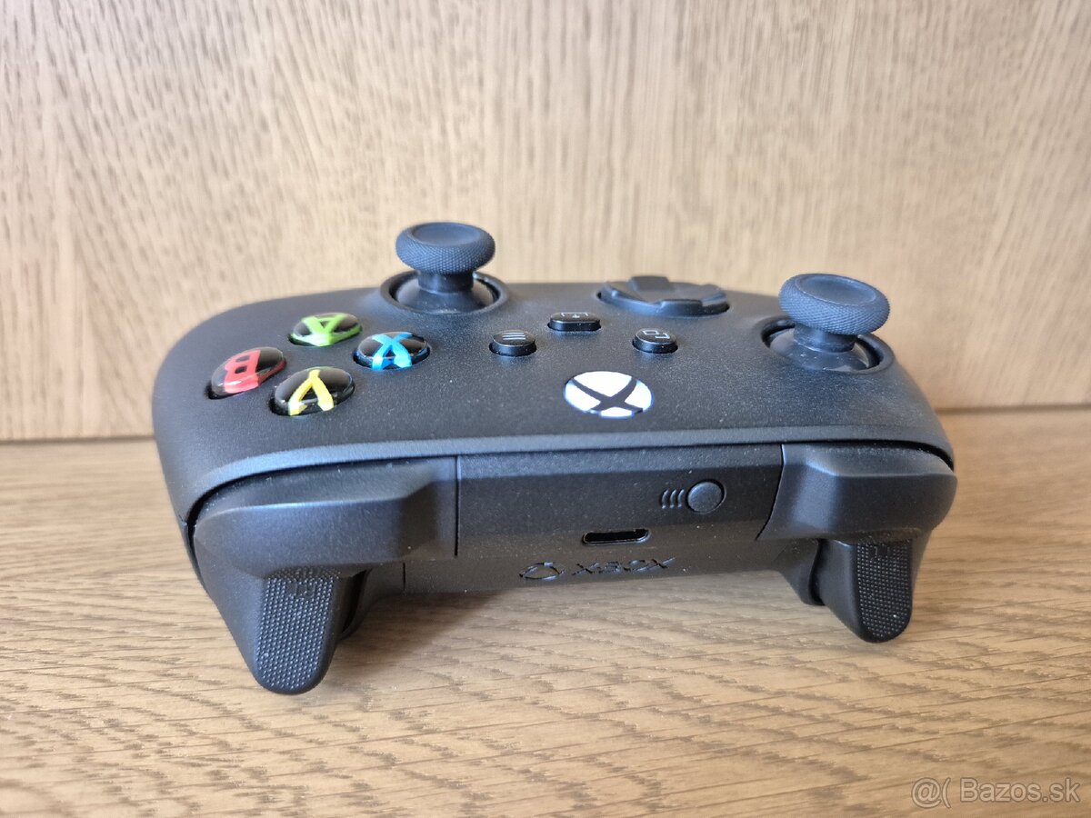 Xbox Wireless Controller vrátane USB - 2