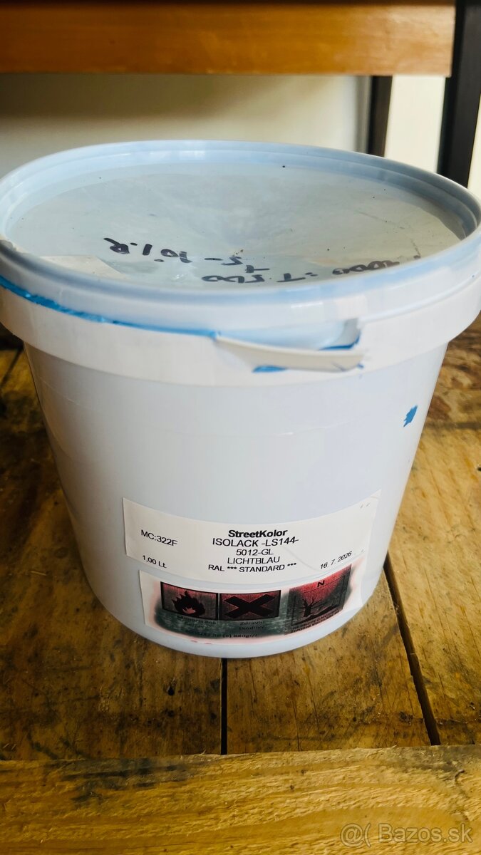 Autolak RAL5012, RAL9016 - 2