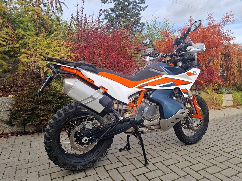 KTM 890 ADVENTURE R, r.v.2023, první majitel