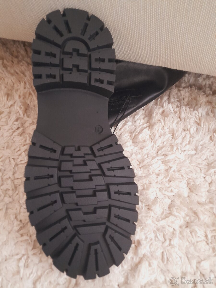 Dámske zimné čižmy č. 39 NOVÉ - 2