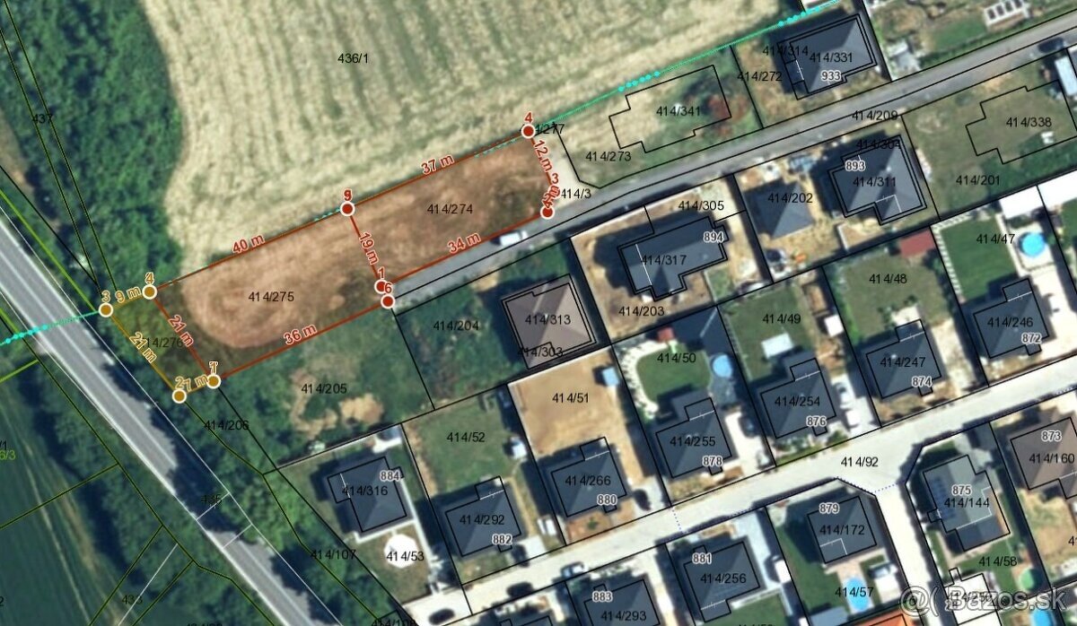 Veľký Lapáš - pozemok 1304 m2 (+157 m2) lokalita novostavieb - 2