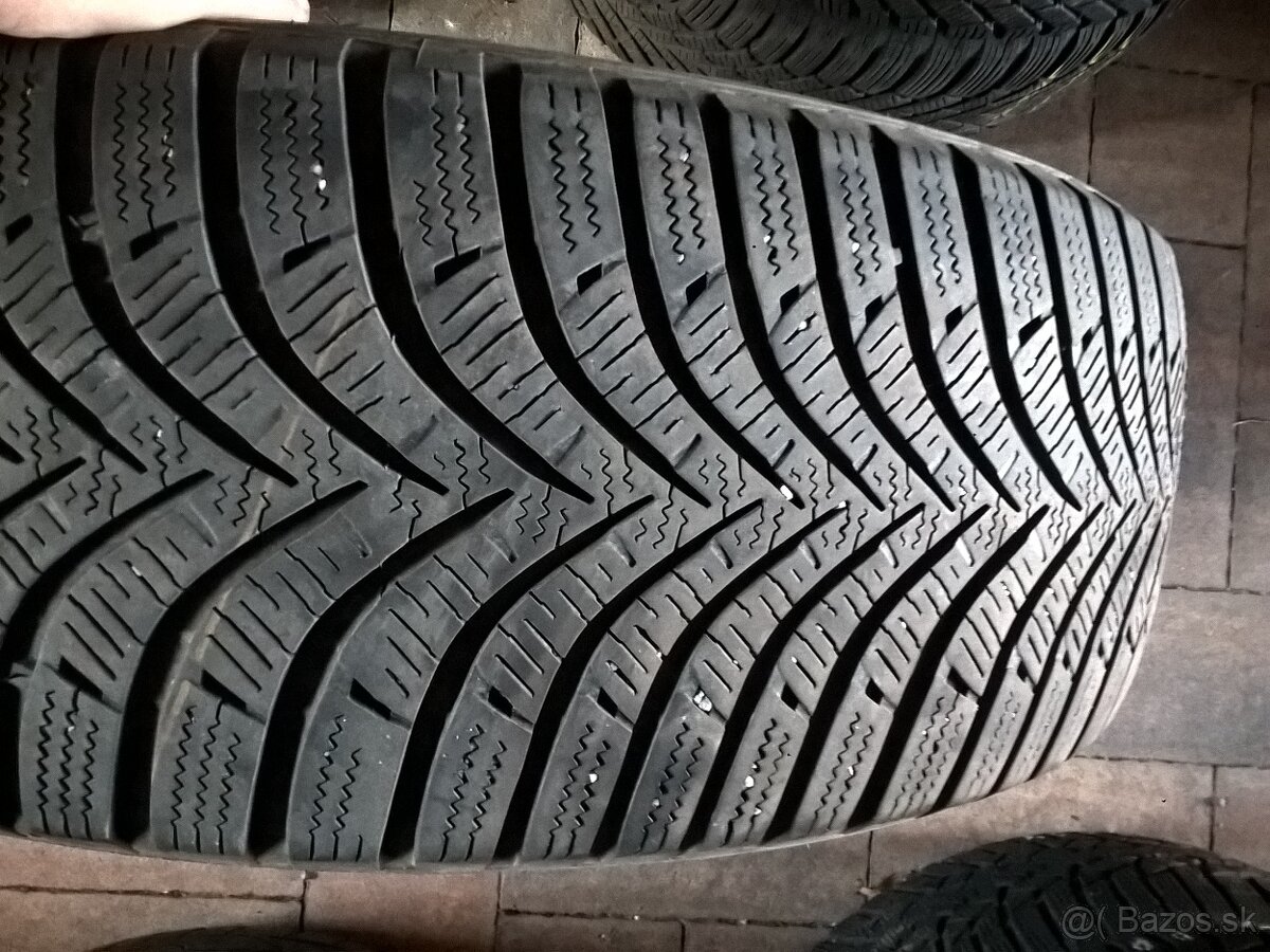 4 ks ZIMNÉ 205/65 R15 94H HANKOOK a MICHELIN - UŽ OD 25-€/ks - 2