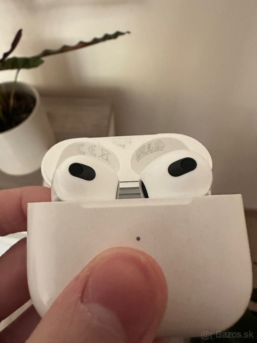 Original Apple Airpods 3 (2021) Sluchadka - 2