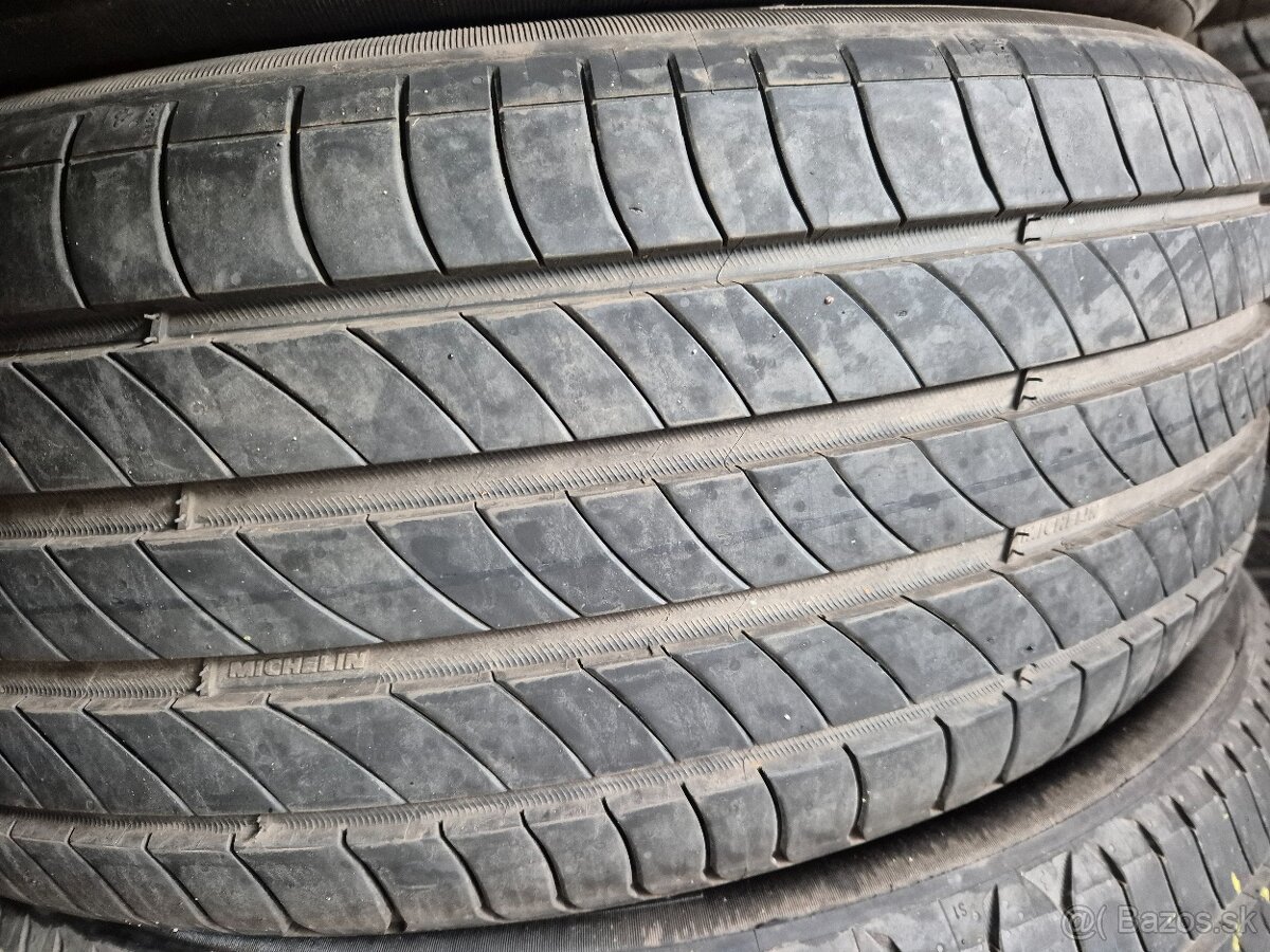 Predam letne pneu 4x 235/45R20 Michelin - 2