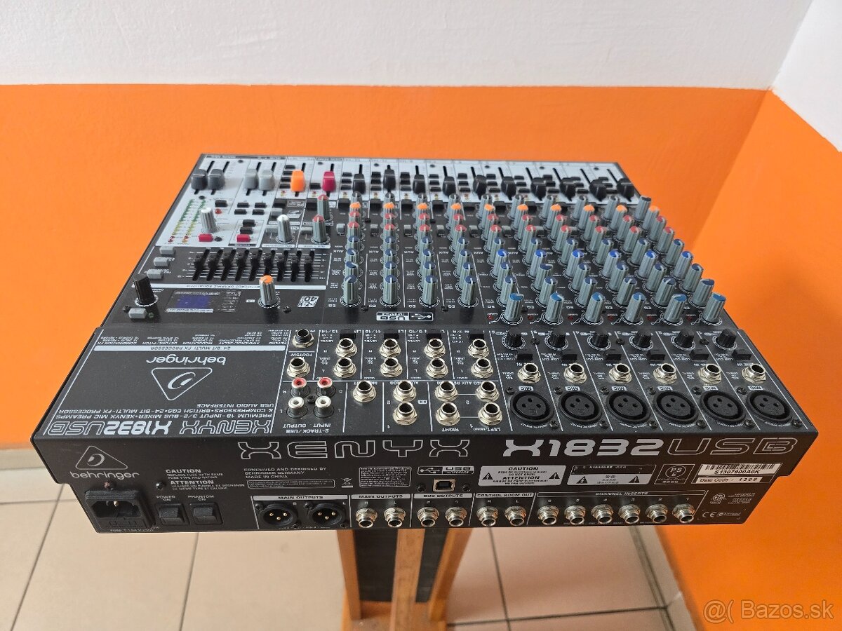 Mixer behringer x1832 USB - 2