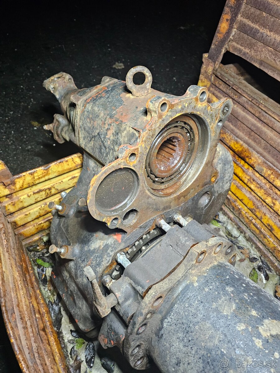 Rozvodovka TATRA 815 8X8 vojak - 2