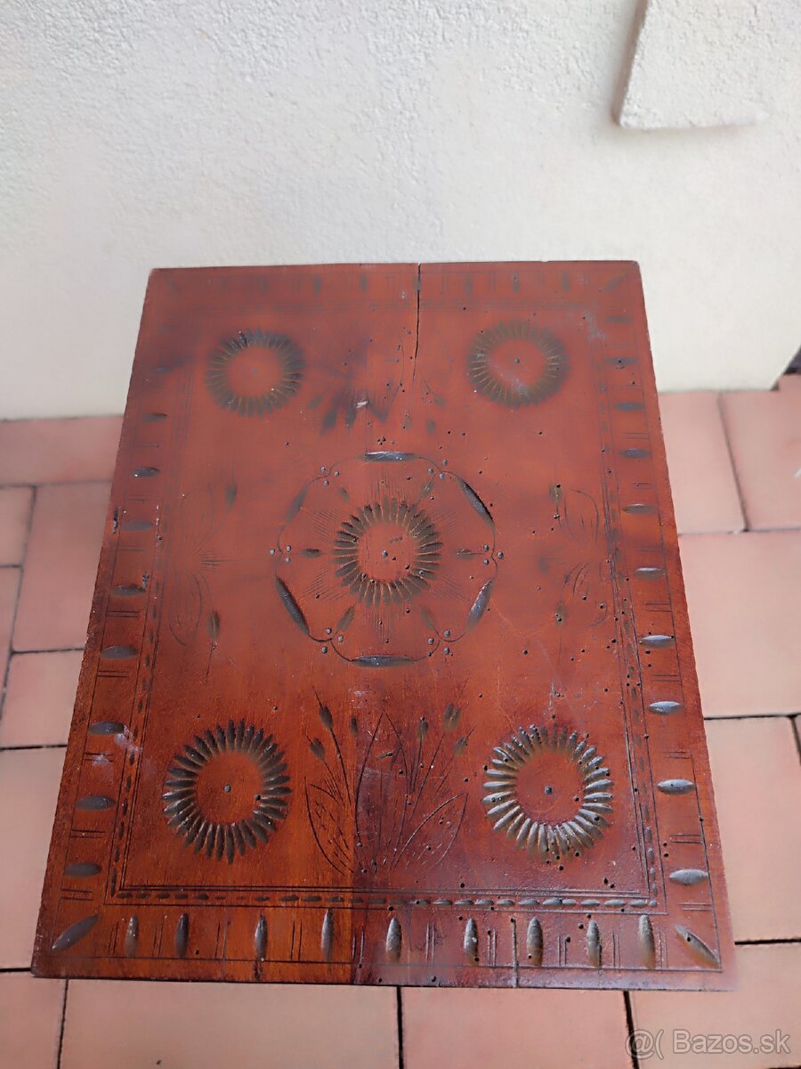 Ľudový nábytok - 2