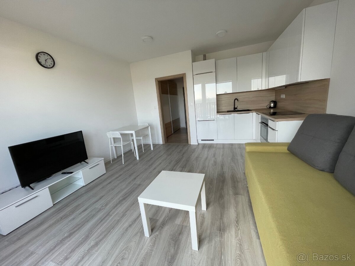 Moderný 1-izb. byt s balkónom a garážovým parkovacím miestom - 2