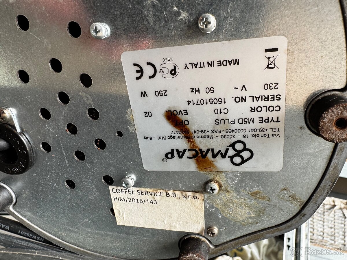 Mlynček na kávu Macap M5D Plus - 2