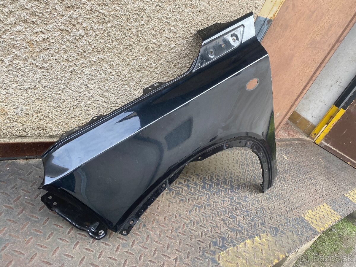 Suzuki Vitara ľavý predny blatnik - 2