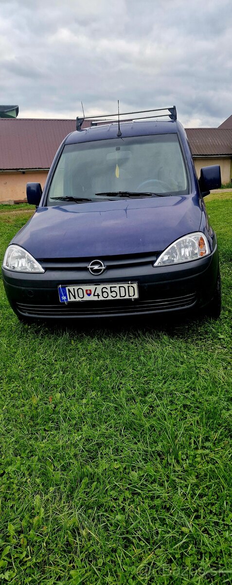 Opel COMBO TOUR 1.4 benzín - 2