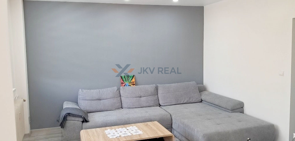 Prenájom: Moderný 3-izbový zariadený Byt s Balkónom - 2