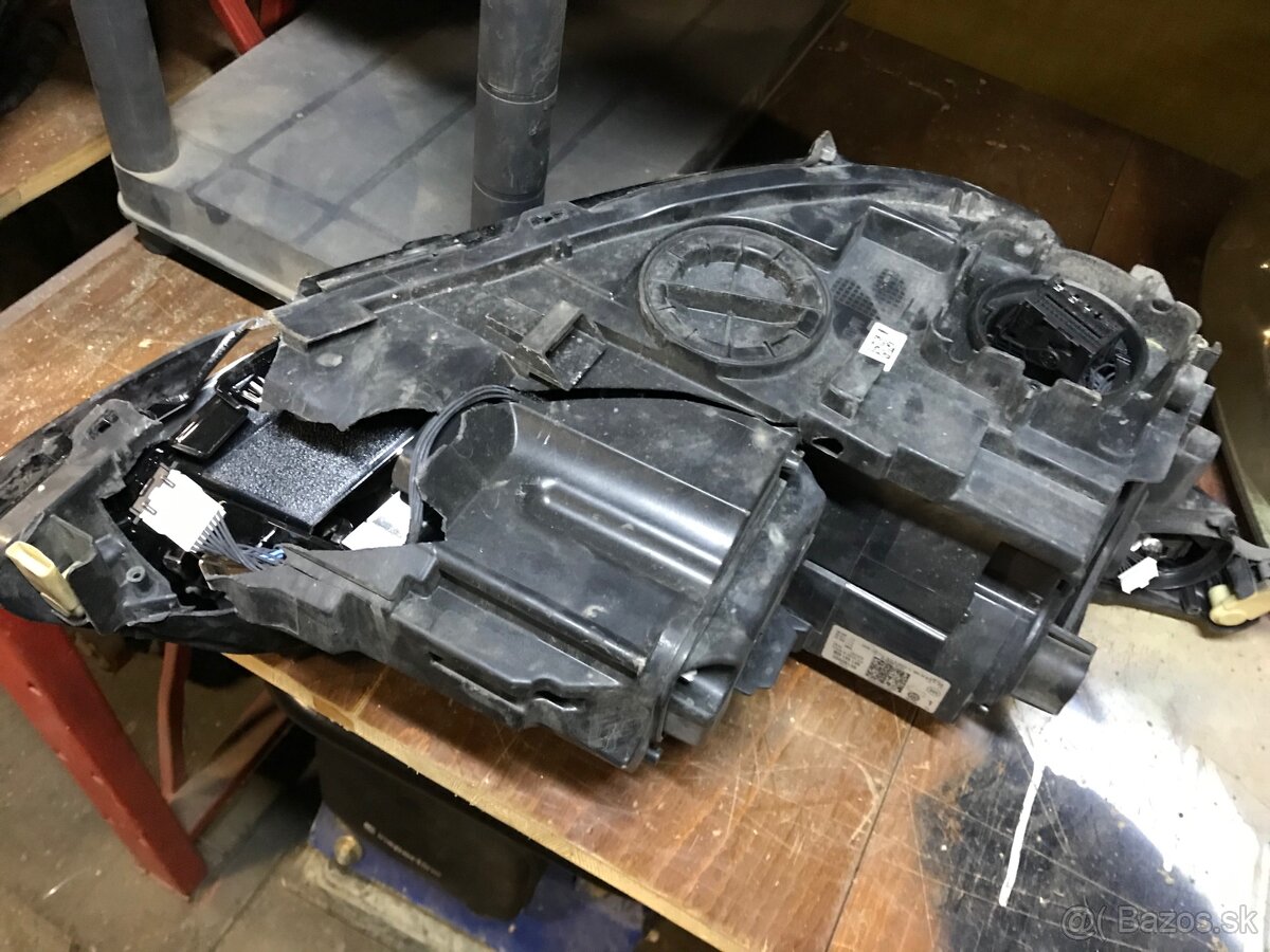 Vw Golf 8 ľavý svetlomet - 2