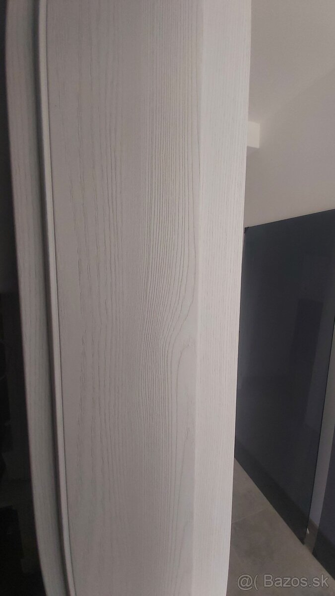 Zárubne biely Sibírsky smrekovec - 2