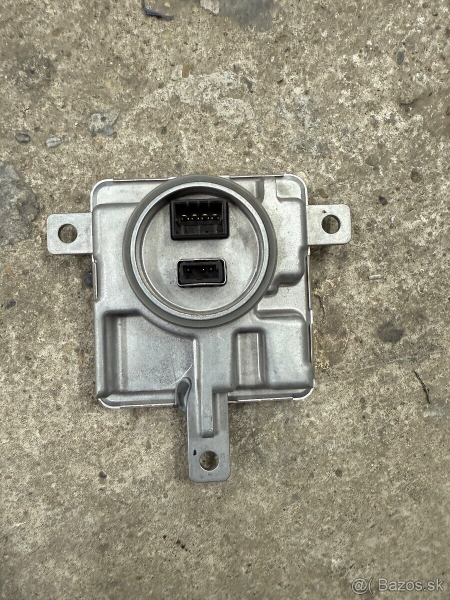 Riadiaca jednotka xenon - 2