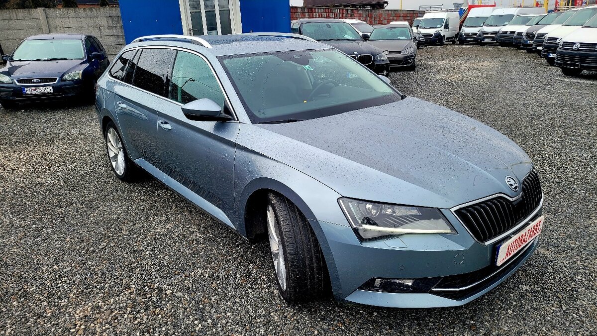 Škoda Superb Combi 2.0 TDI Style DSG - 2