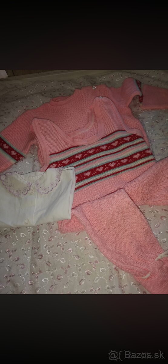 Reklik, kabatik na novorodenca . - 2