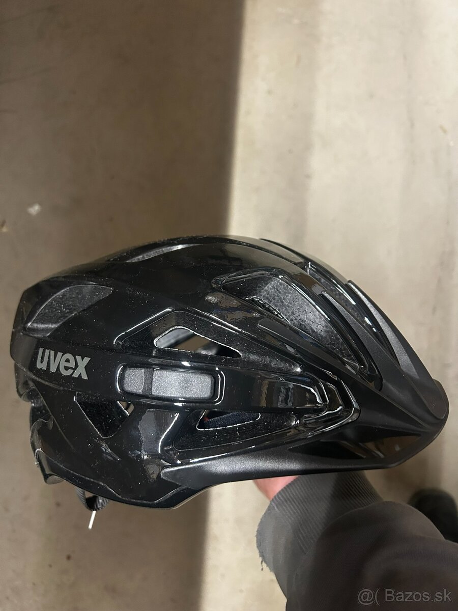 Uvex prilba na bicykel - 2