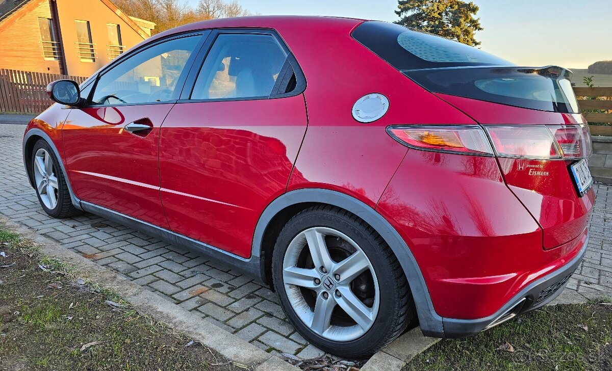 Honda Civic 1.8 103kw V-Tec FL2009 - 2