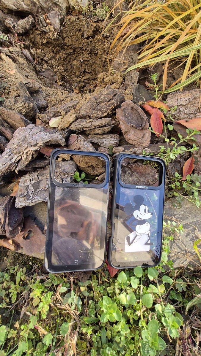 IPHONE 17 PRO MAX PÚZDRA - 2