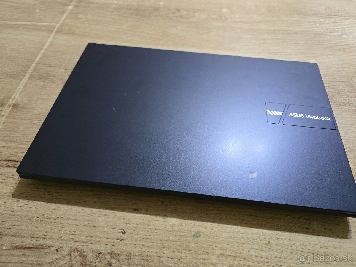 Asus Vivobook 15 model 2024 s 8 gb ram intel i3 procesorom 1 - 2