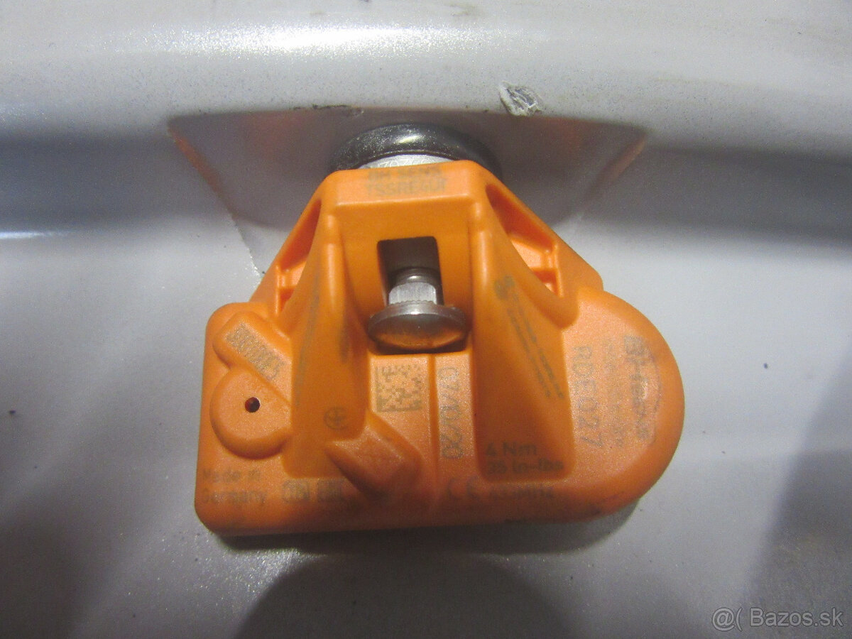 R17 hlinikové disky Dezent rozteč 5x112 ET48 - 2