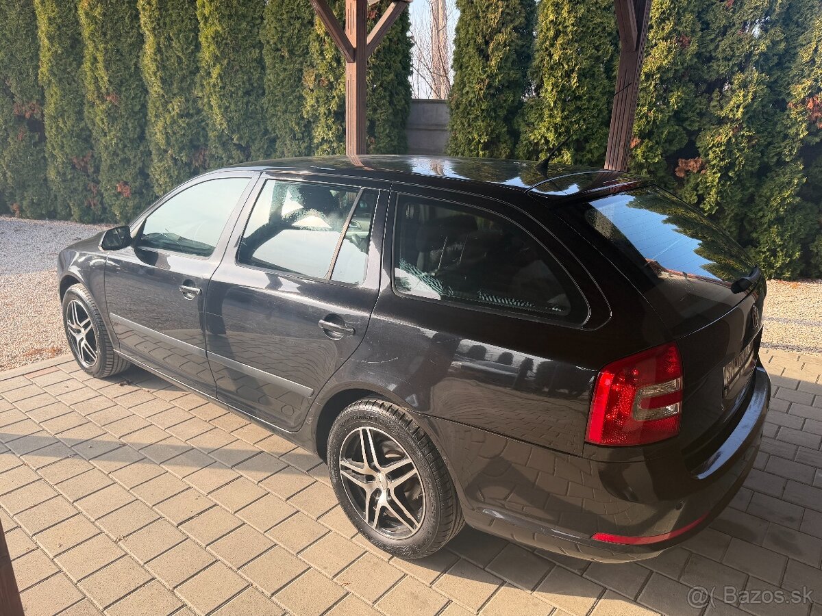 Škoda Octavia Combi 1.9 TDI Ambiente DSG - 2
