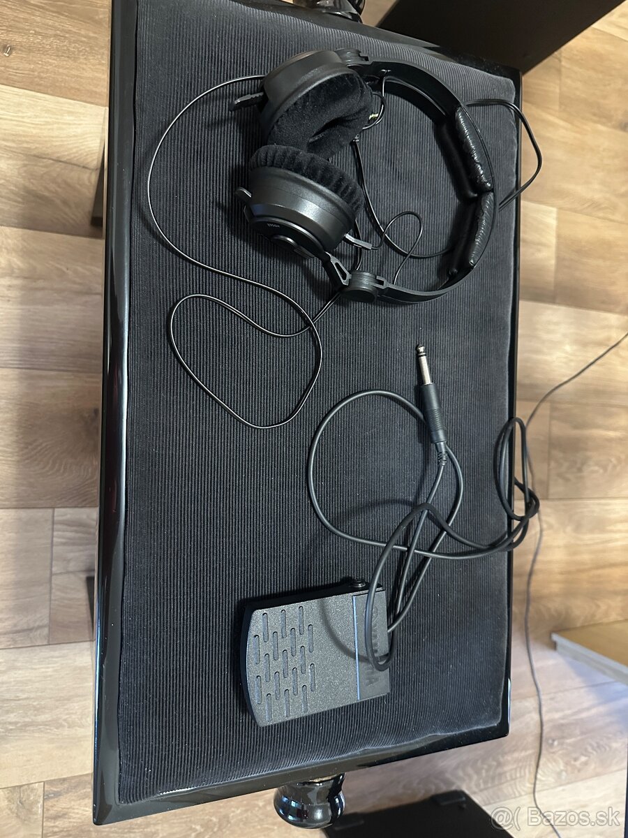 Klavír Yamaha P45-B - 2