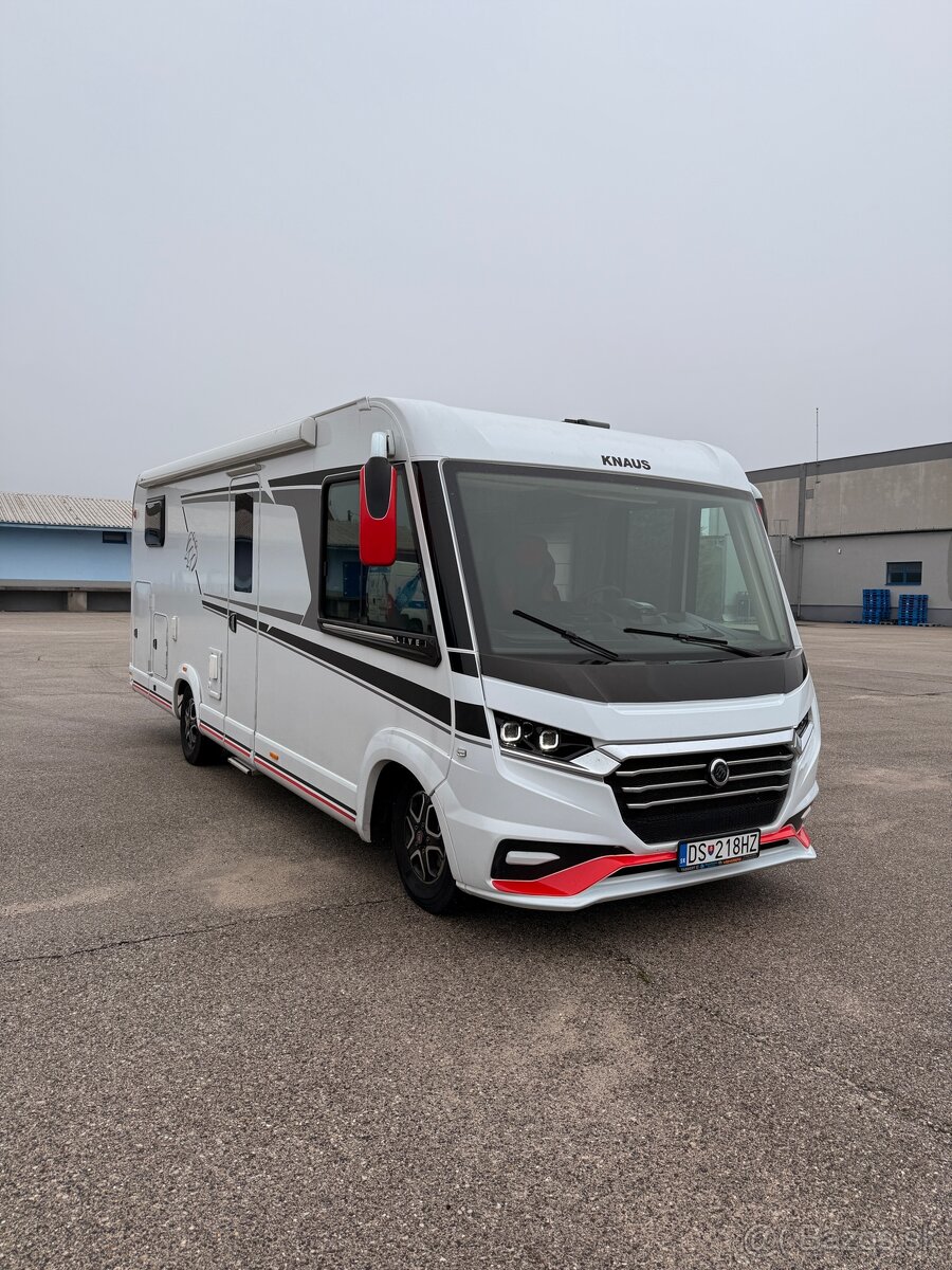 Knaus Live I 700 MEG - 2