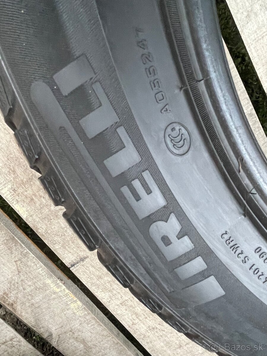 Pirelli 205/60 R17 zimné - 2
