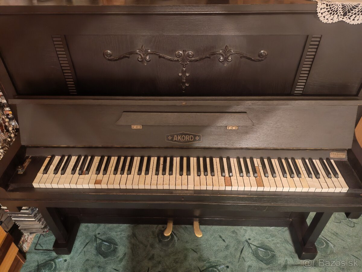 Akord piano - 2