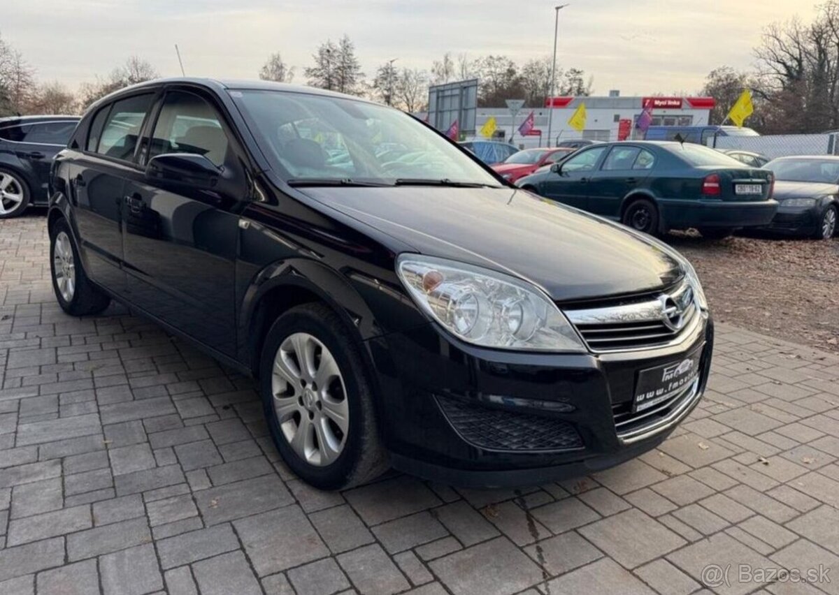 Opel Astra 1.6 16V benzín manuál 85 kw - 2